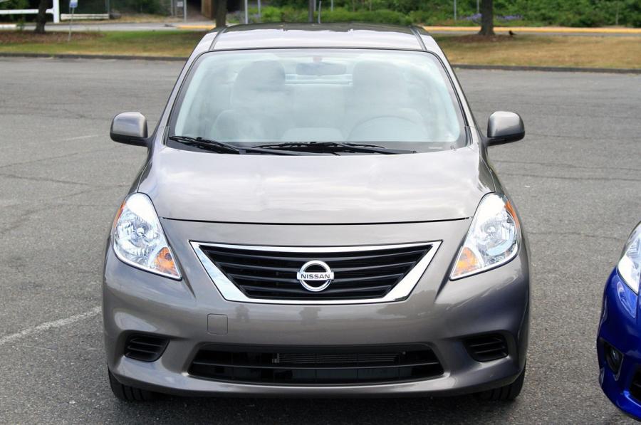  Nissan Versa 2012 года  (фото 67 из 111)